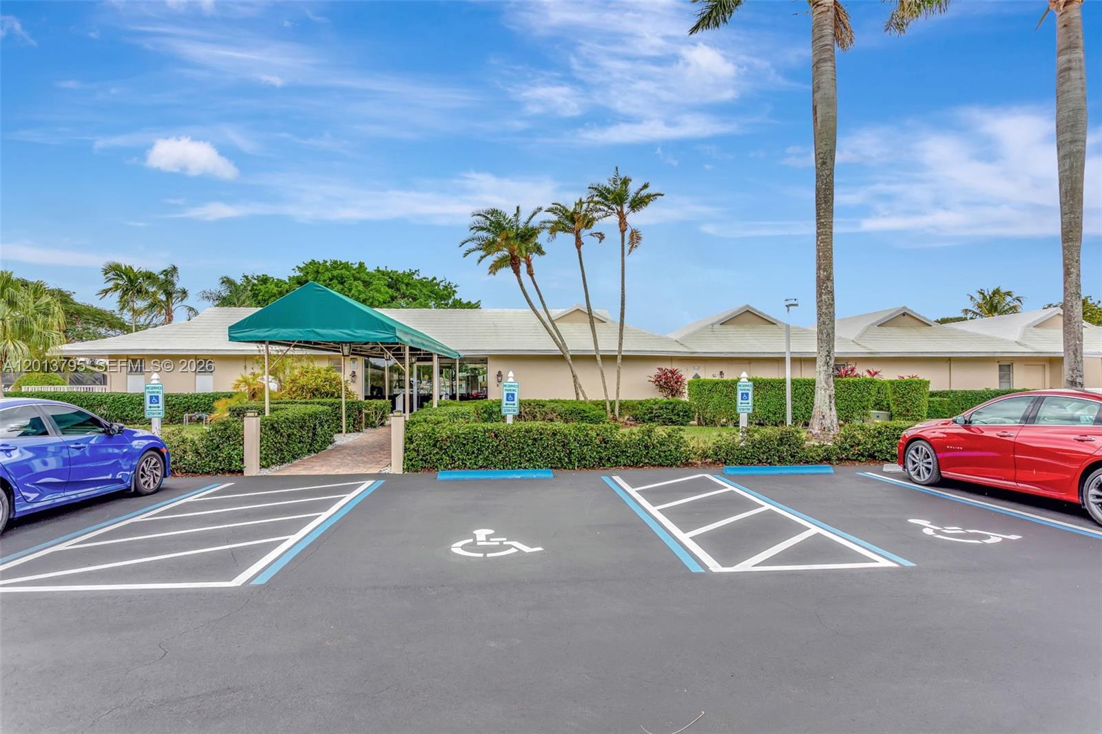 BOCA LAKES CONDO - Residential