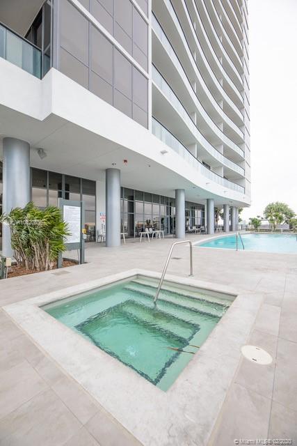 Canvas Condo - Residential Lease