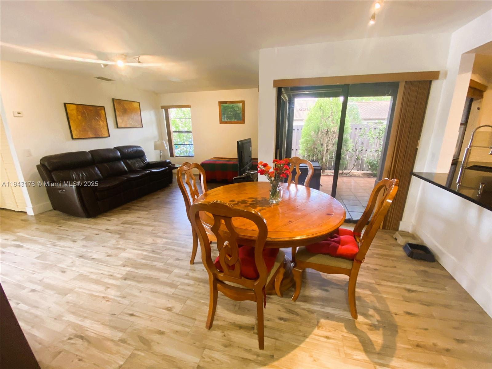 4825 SW 152nd Ct 29H, Miami, FL, 33185/$400,000 3 4825 SW 152nd Ct 29H