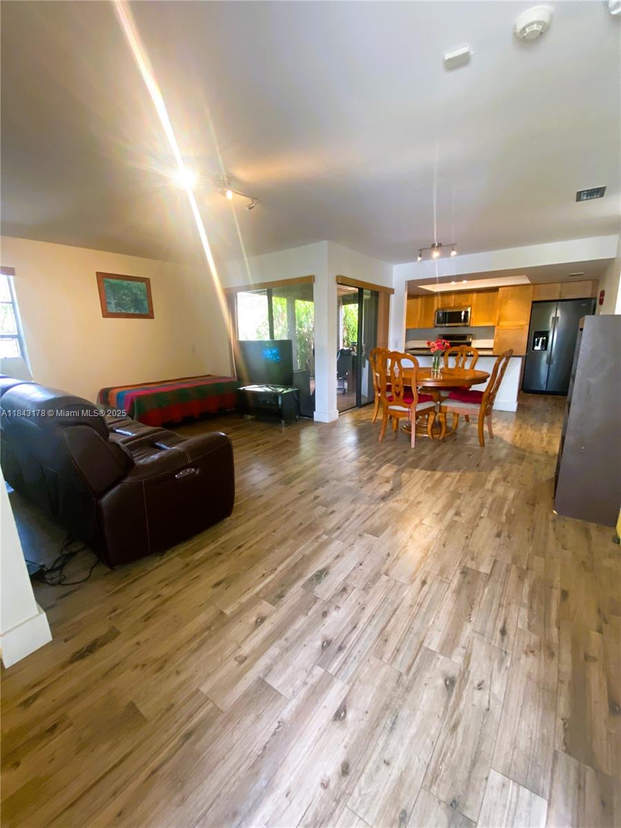 4825 SW 152nd Ct 29H, Miami, FL, 33185/$400,000 1 4825 SW 152nd Ct 29H