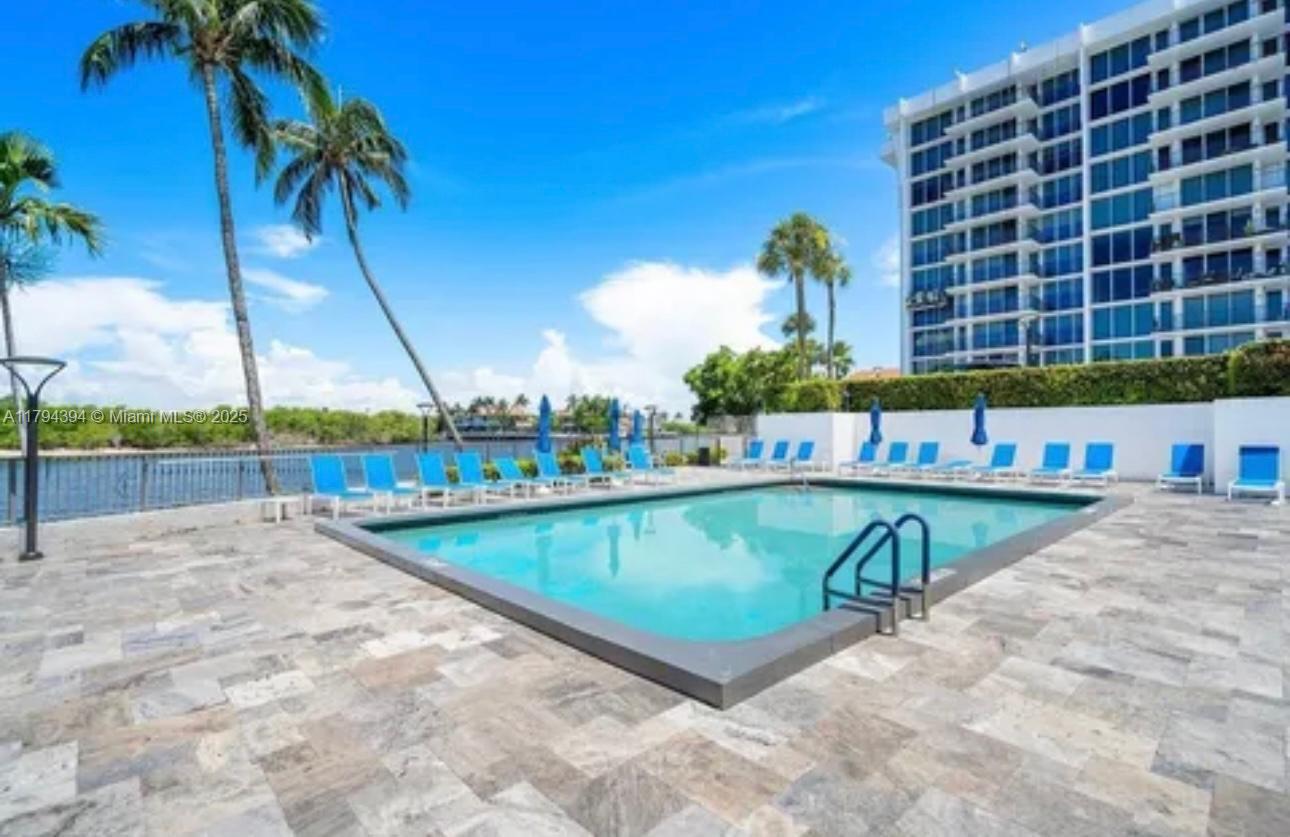 ABERDEEN ARMS CONDO - Residential