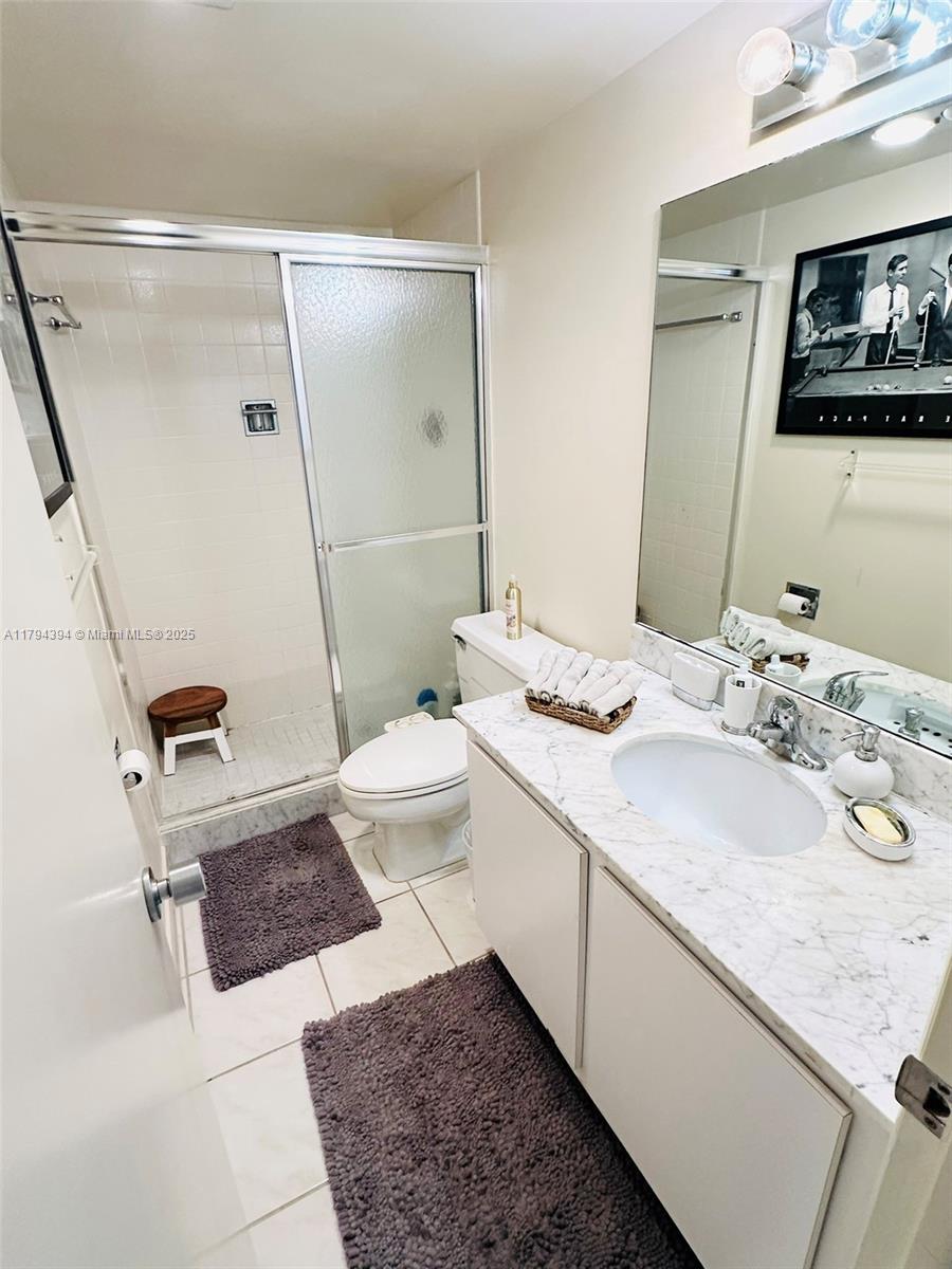 ABERDEEN ARMS CONDO - Residential