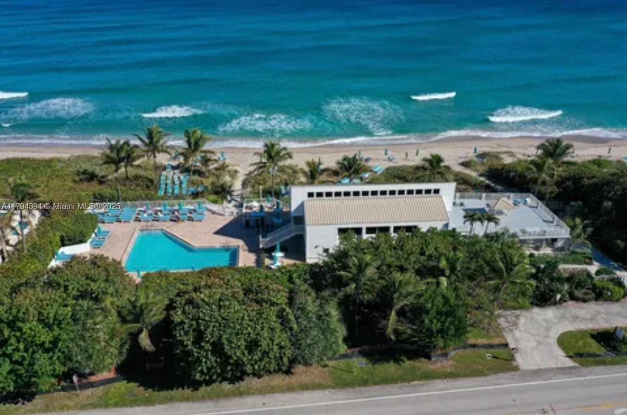 ABERDEEN ARMS CONDO - Residential