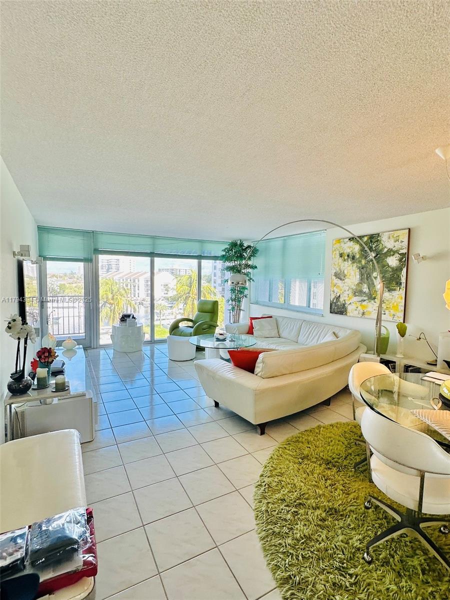 ABERDEEN ARMS CONDO - Residential