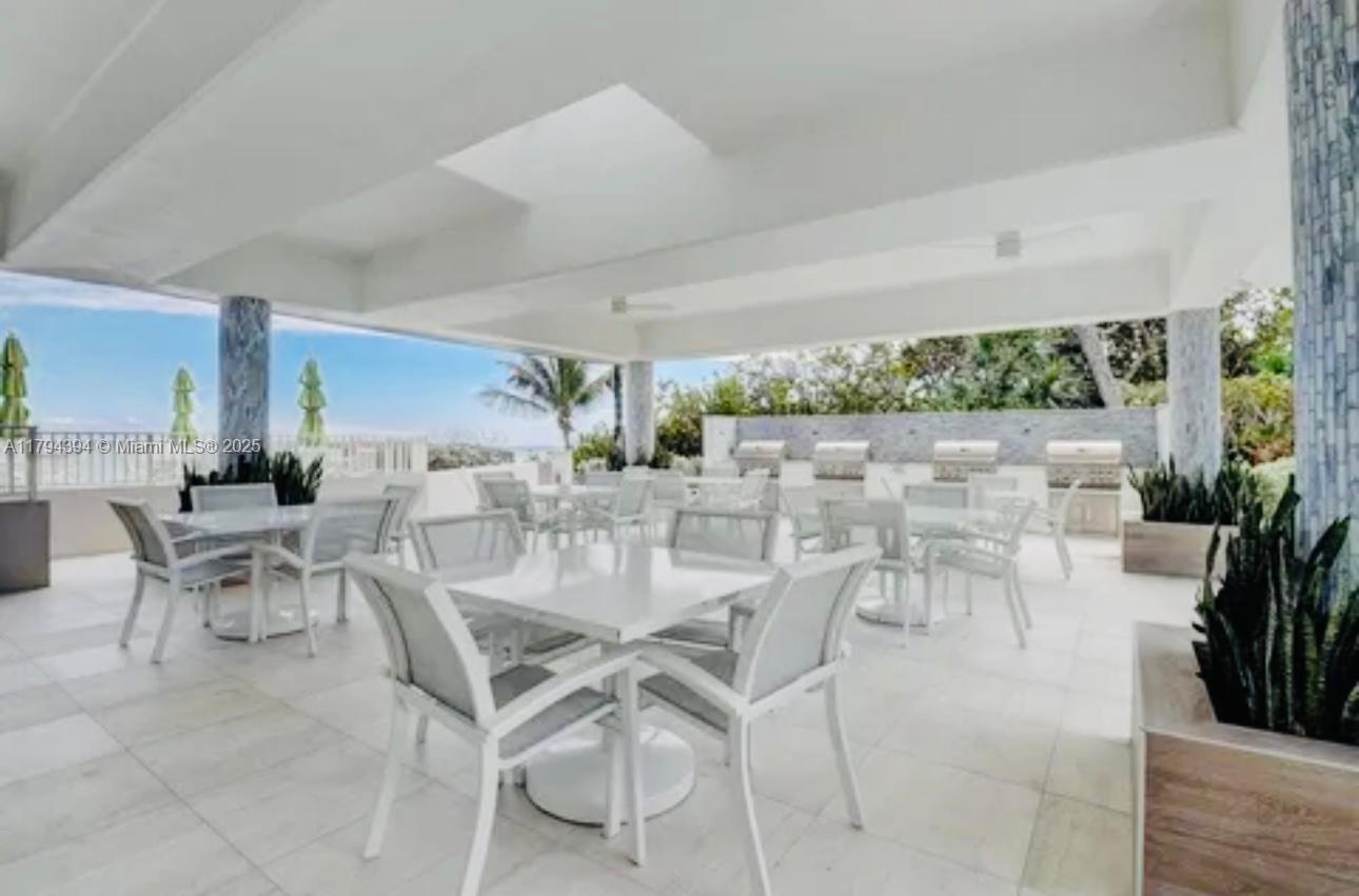 ABERDEEN ARMS CONDO - Residential