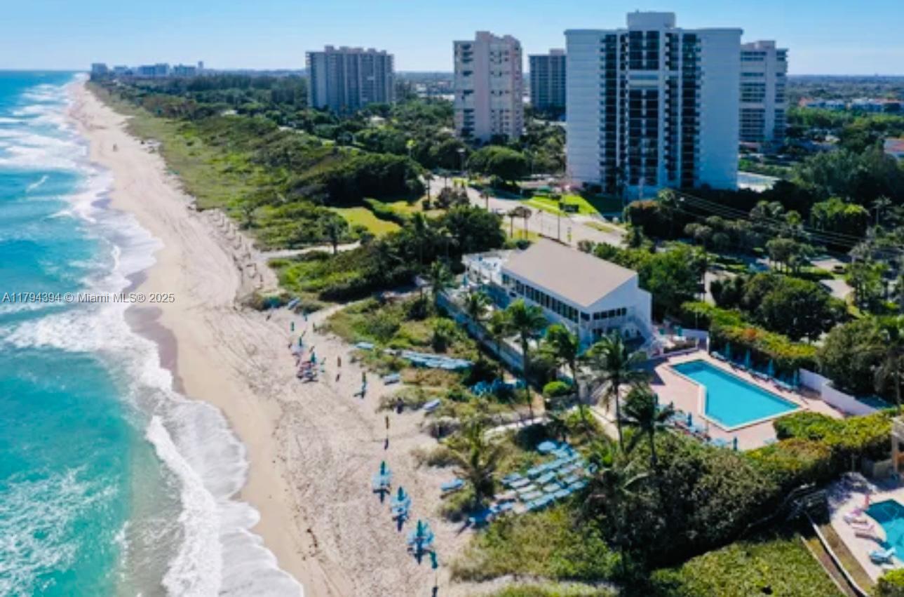 ABERDEEN ARMS CONDO - Residential