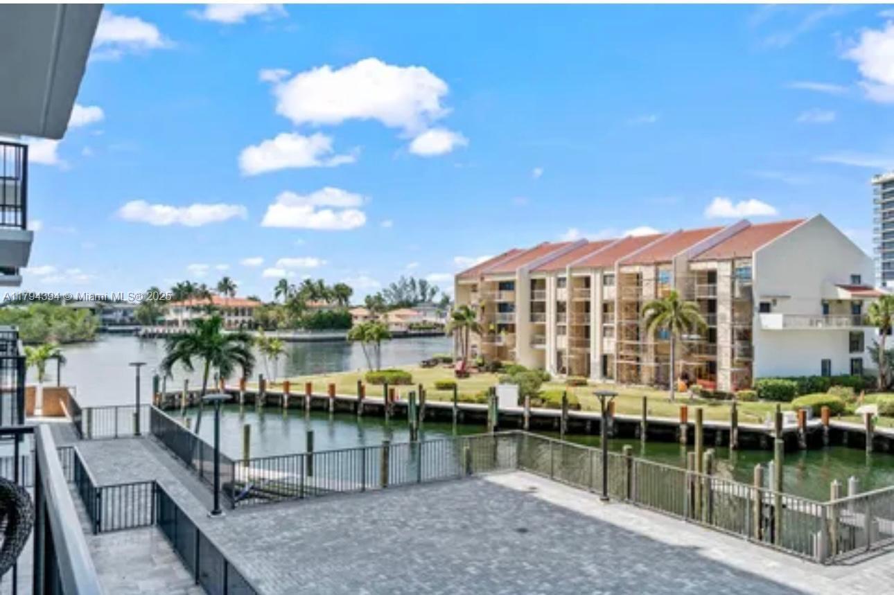 ABERDEEN ARMS CONDO - Residential