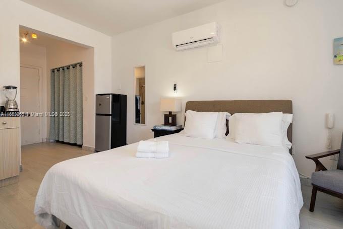 ROYAL SOUTH BEACH CONDO - Residential Income