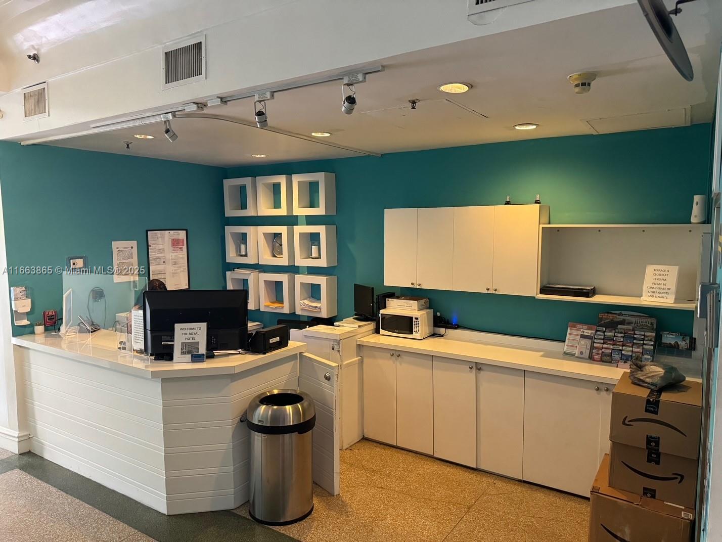 ROYAL SOUTH BEACH CONDO - Residential Income