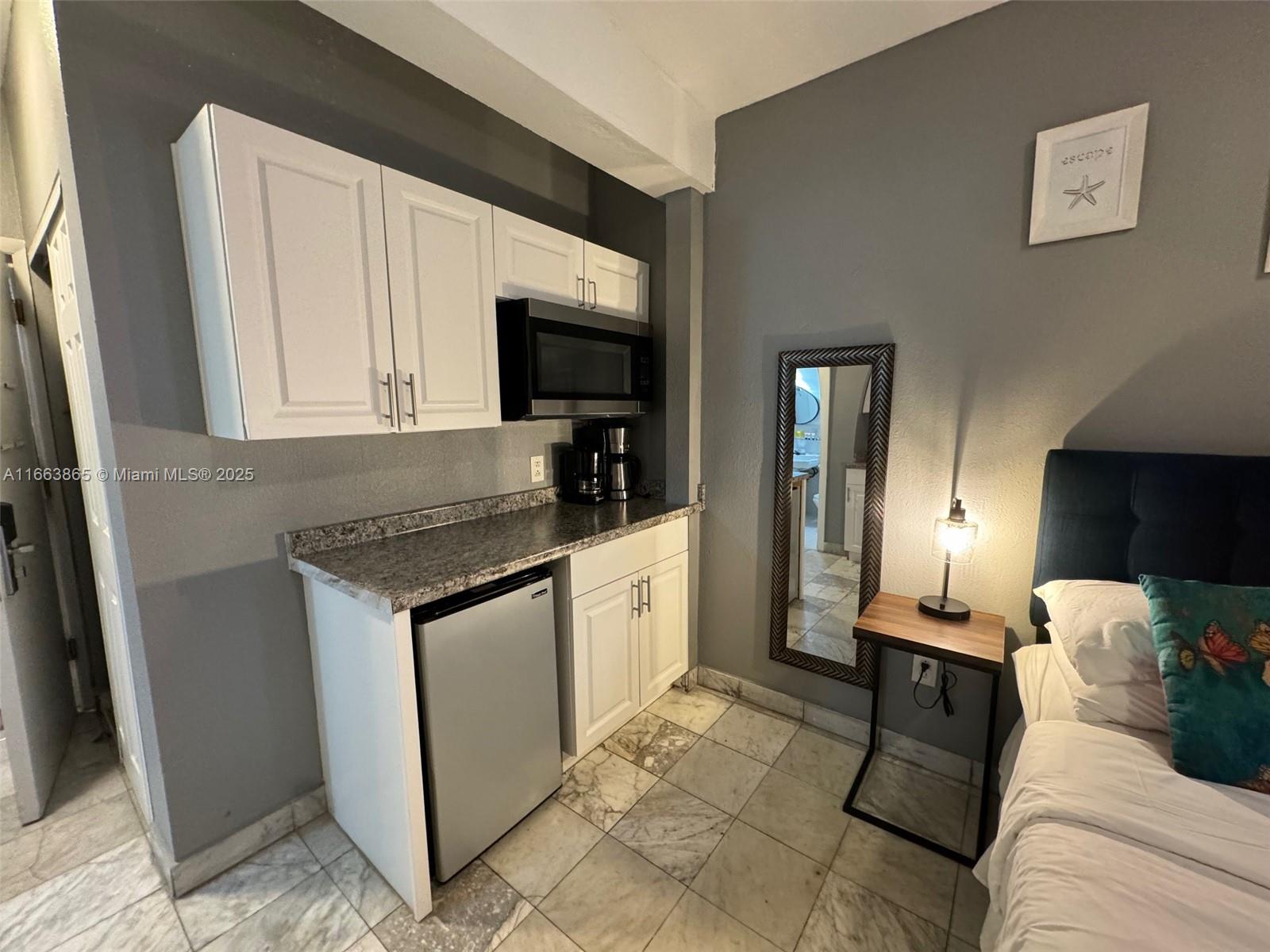 ROYAL SOUTH BEACH CONDO - Residential Income
