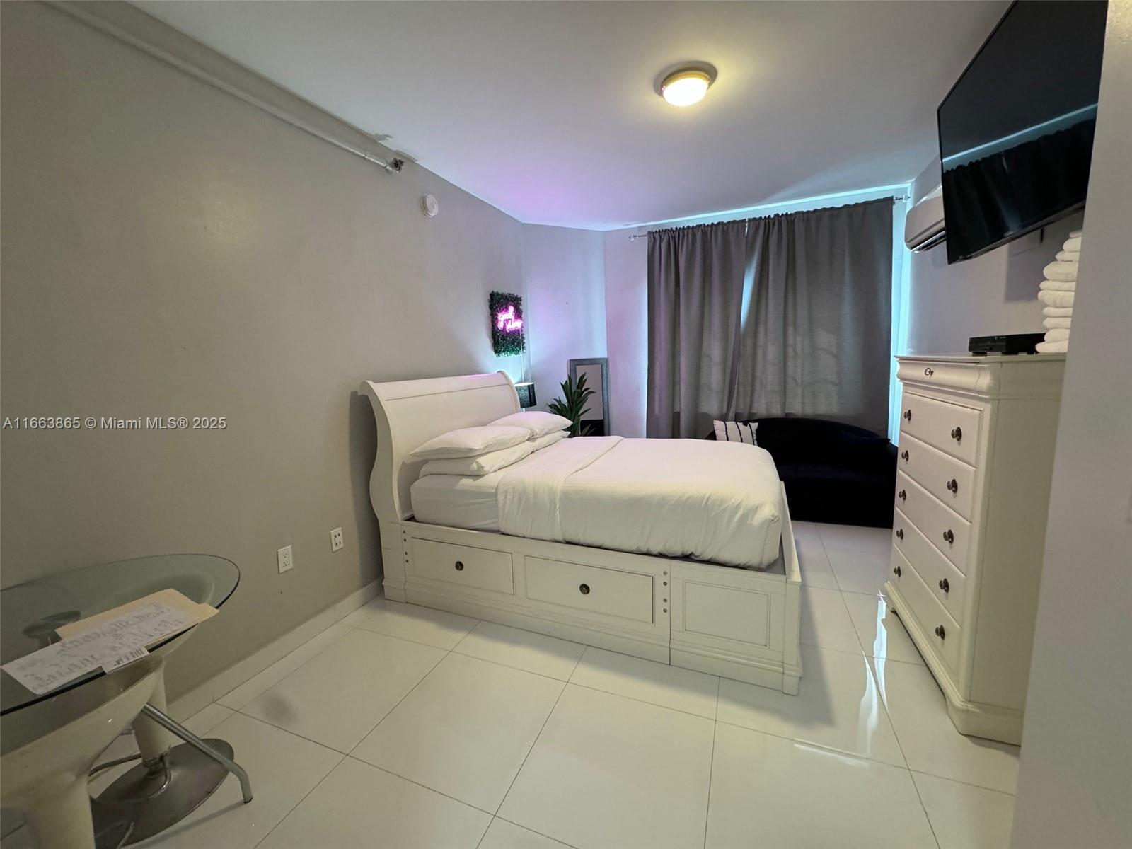 ROYAL SOUTH BEACH CONDO - Residential Income