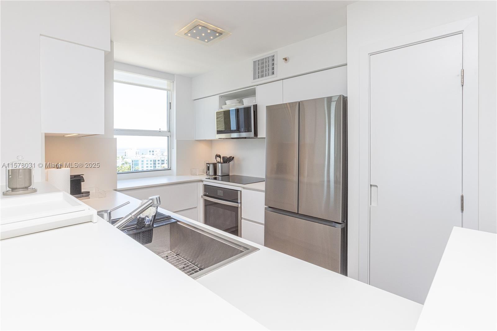 YACHT CLUB AT PORTOFINO C - Residential Lease