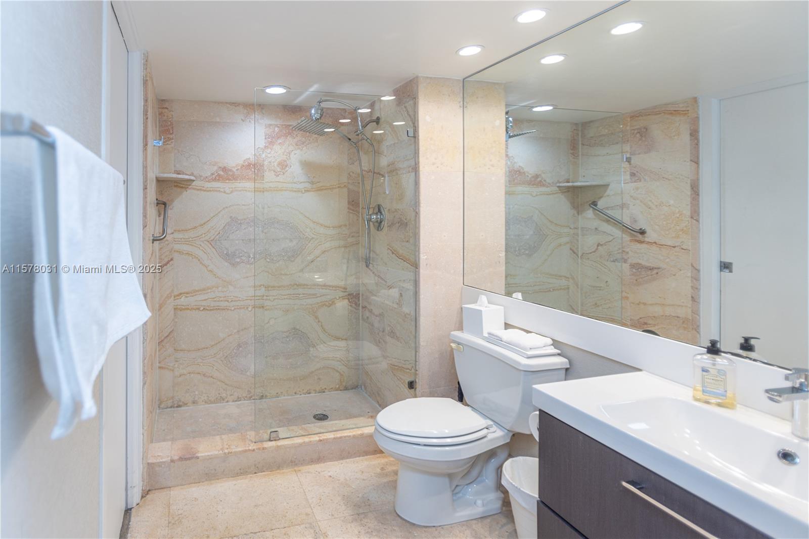 YACHT CLUB AT PORTOFINO C - Residential Lease