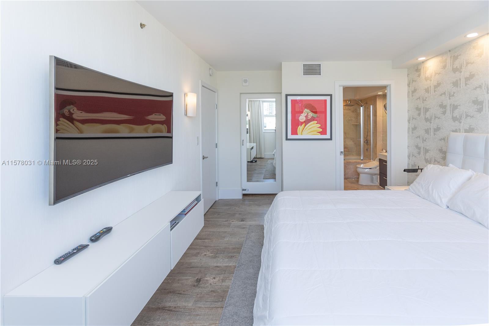 YACHT CLUB AT PORTOFINO C - Residential Lease