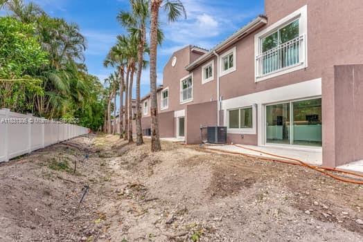 CORAL SPRINGS UNIVERSITY - Residential