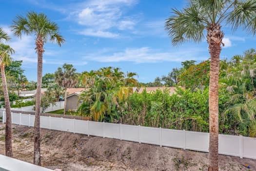 CORAL SPRINGS UNIVERSITY - Residential