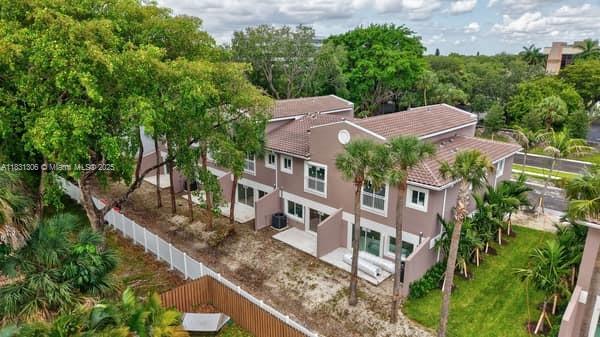 CORAL SPRINGS UNIVERSITY - Residential