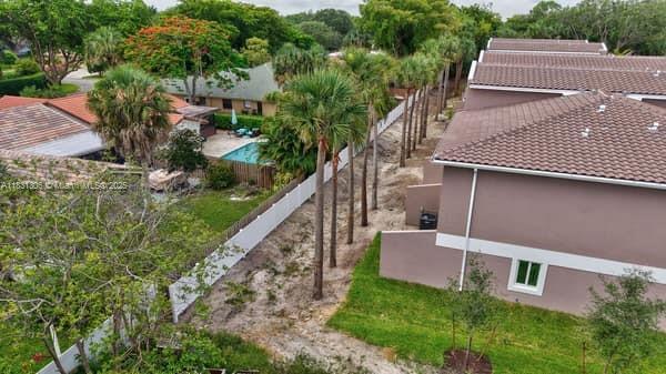 CORAL SPRINGS UNIVERSITY - Residential