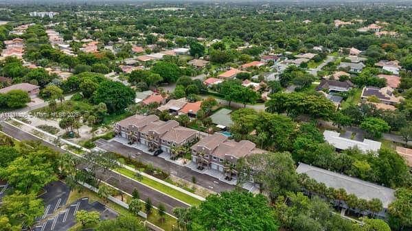 CORAL SPRINGS UNIVERSITY - Residential