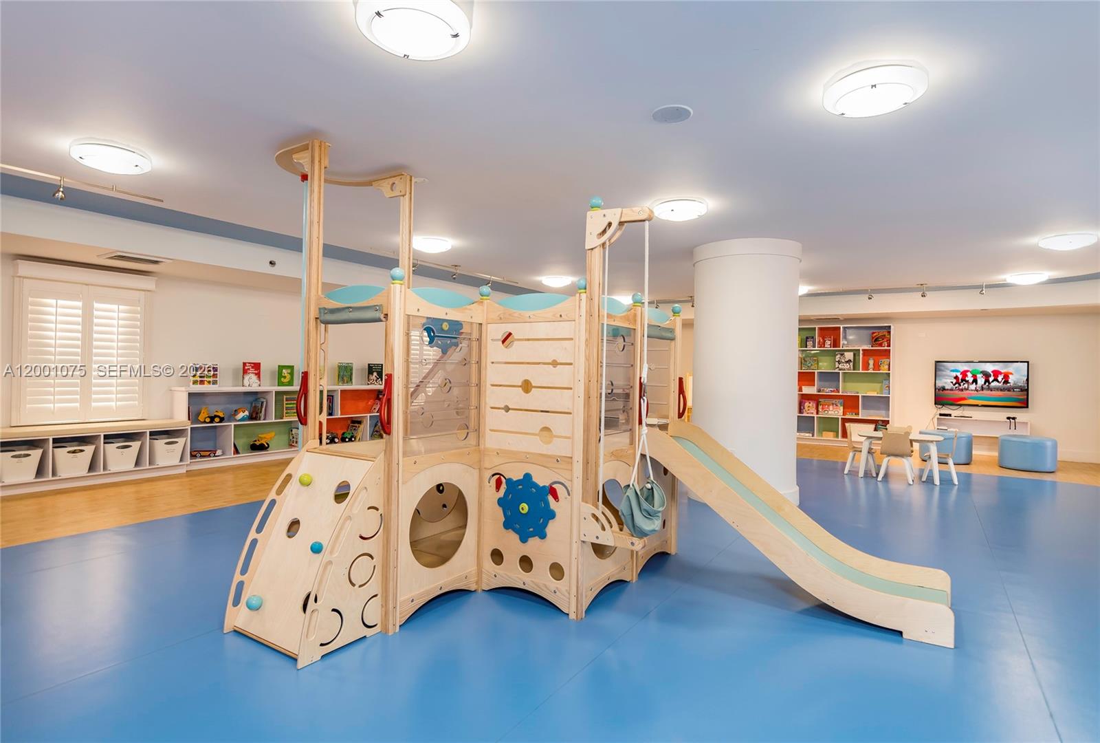 CLUB TOWER ONE CONDO - Residential Lease