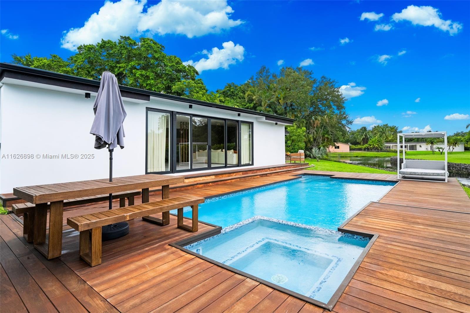 FAIRMONT ACRES SEC 1 - Residential