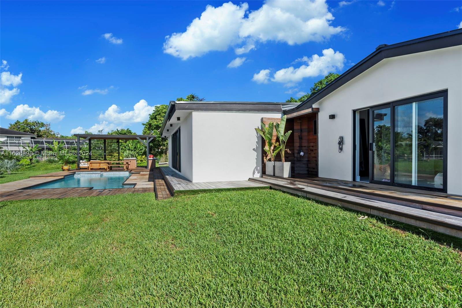 FAIRMONT ACRES SEC 1 - Residential