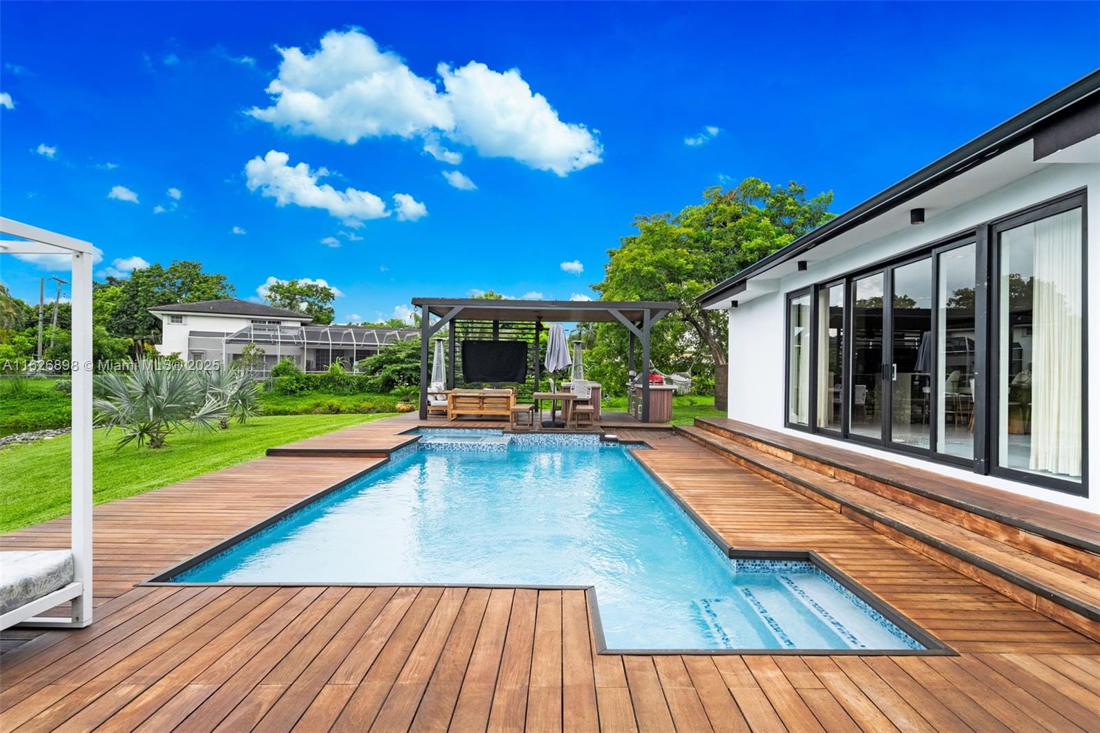 FAIRMONT ACRES SEC 1 - Residential