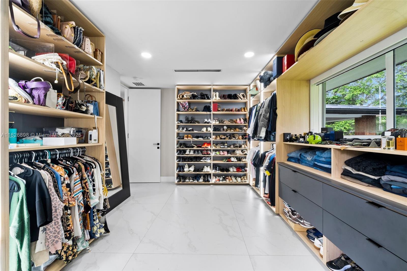 FAIRMONT ACRES SEC 1 - Residential