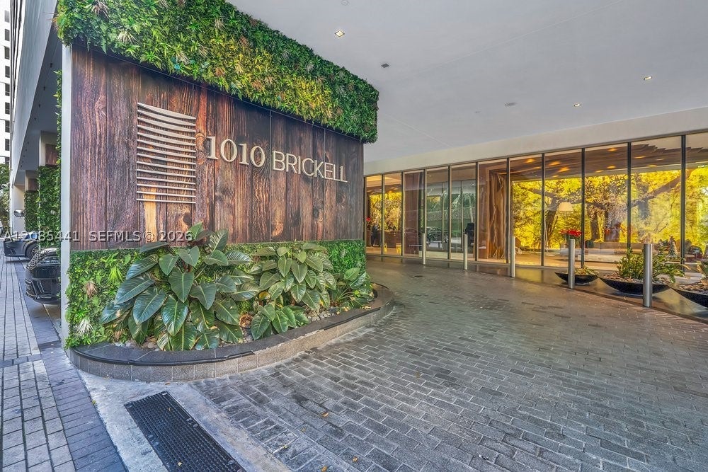 1010 Brickell Ave