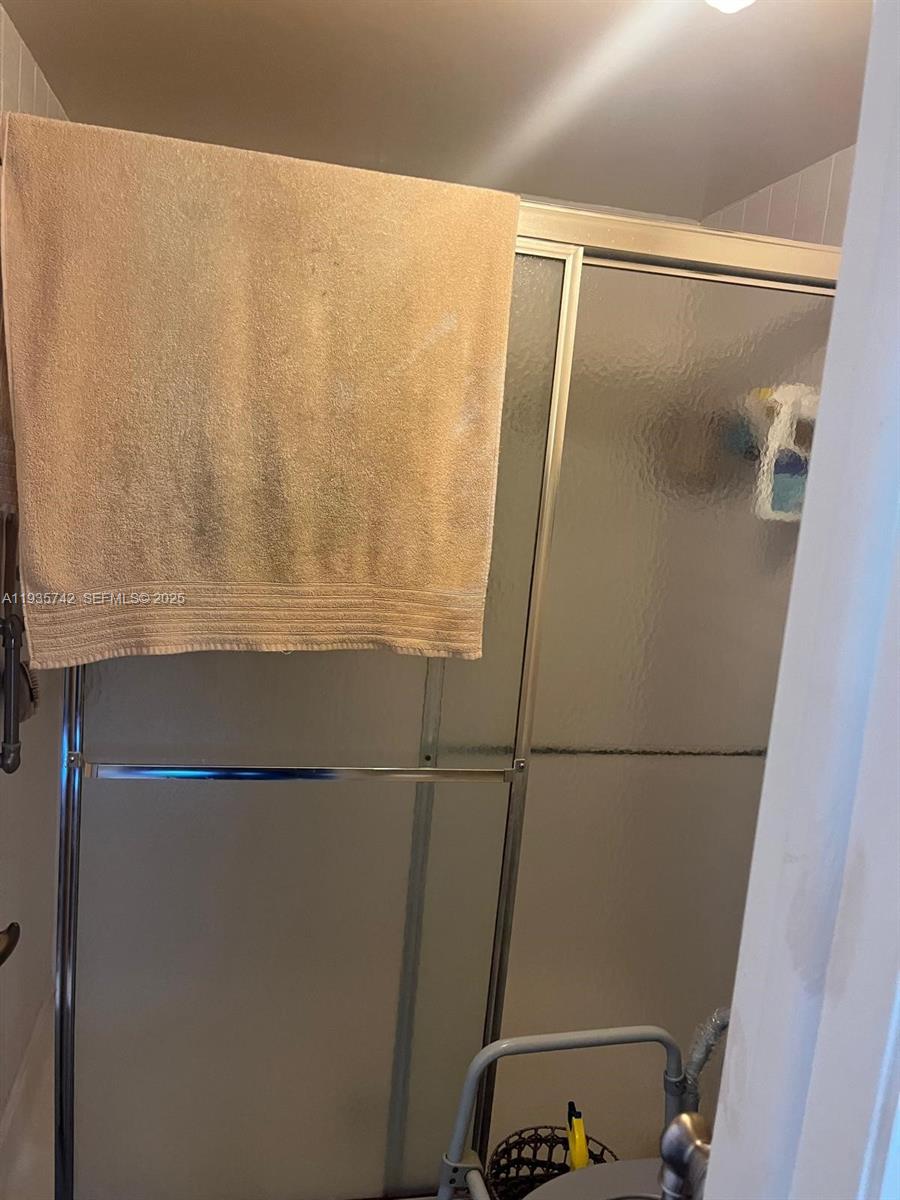 SUNRISE LAKES 183 CONDO - Residential