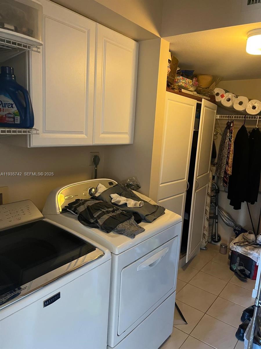 SUNRISE LAKES 183 CONDO - Residential