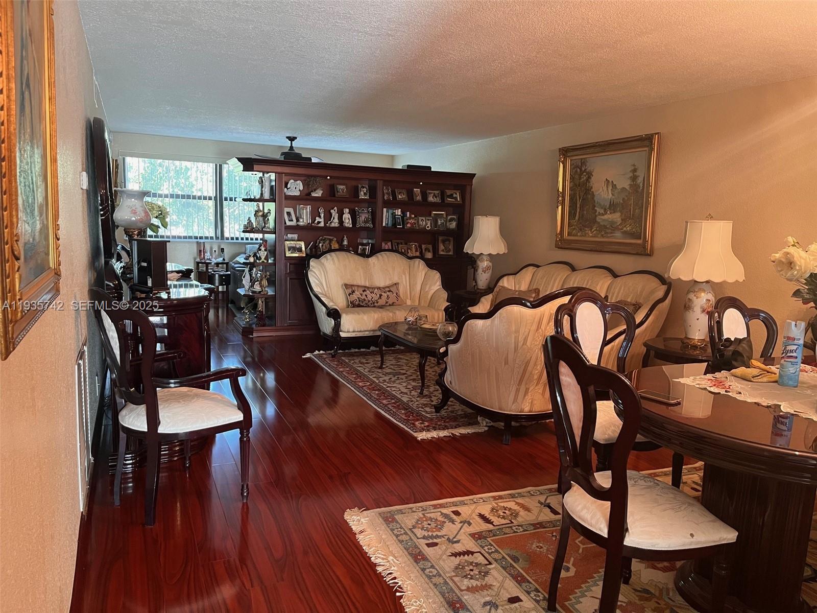 SUNRISE LAKES 183 CONDO - Residential