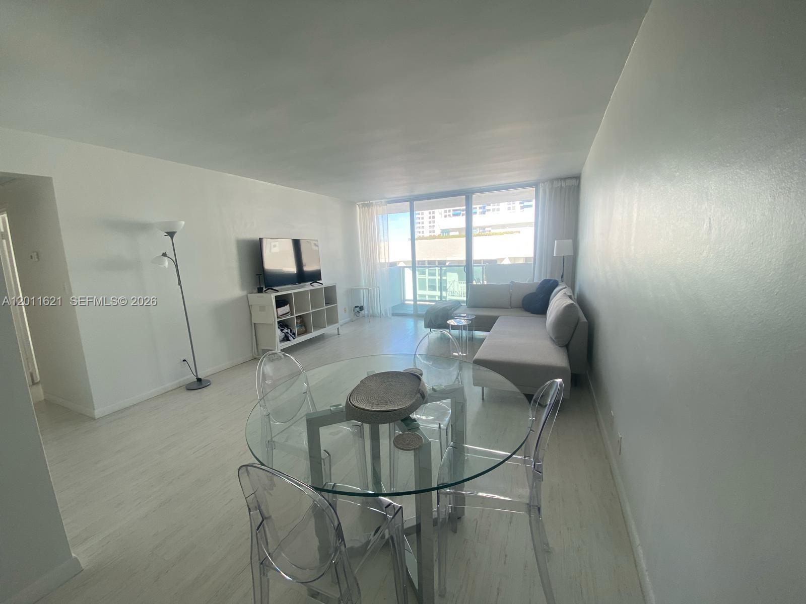 1200 West Ave PH22