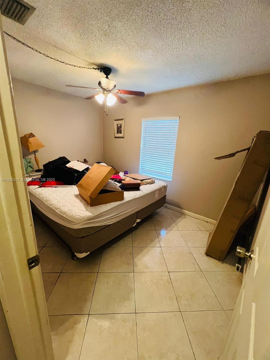 405 SW 79th Ter