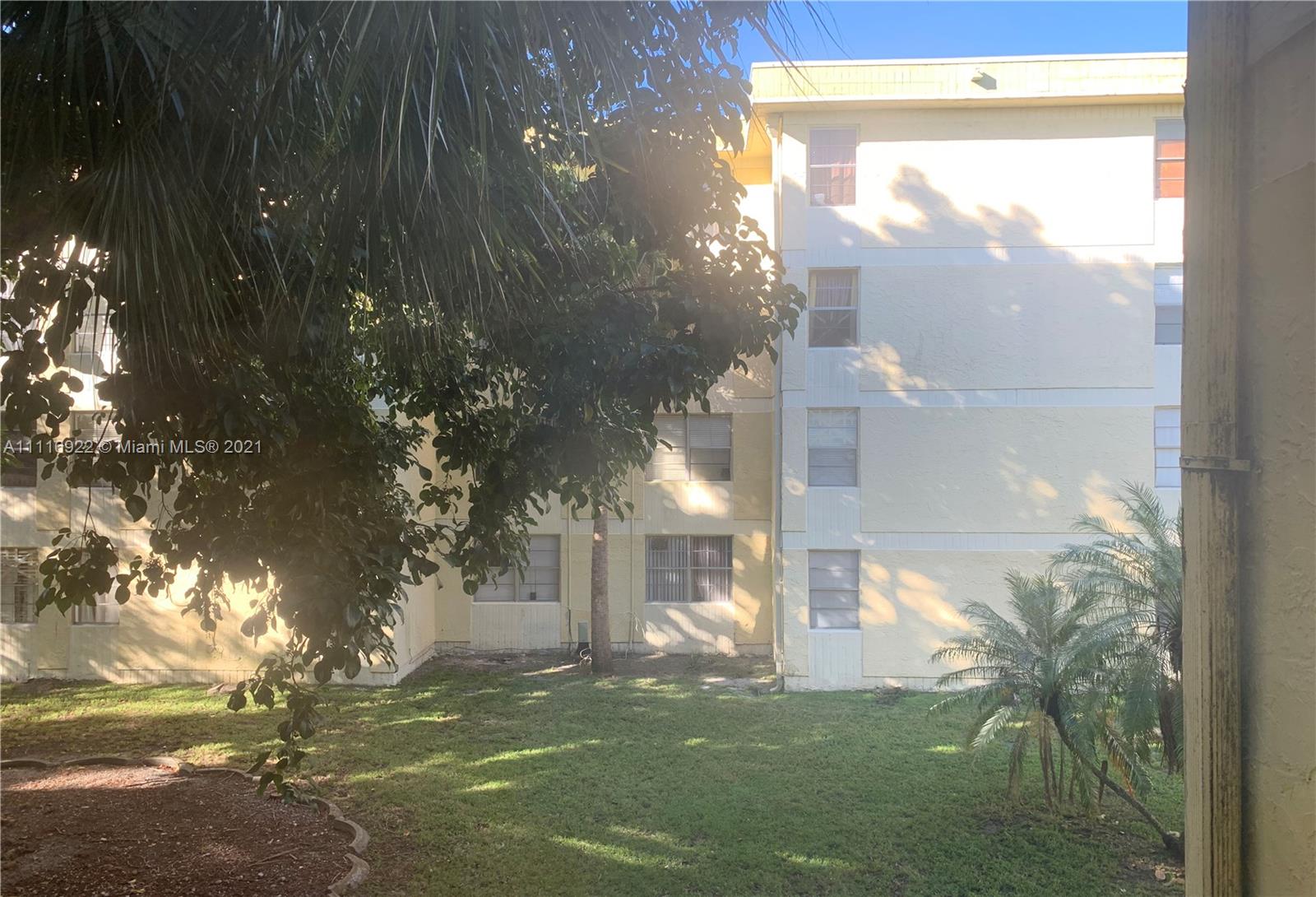 CAMBRIDGE CONDO - Residential