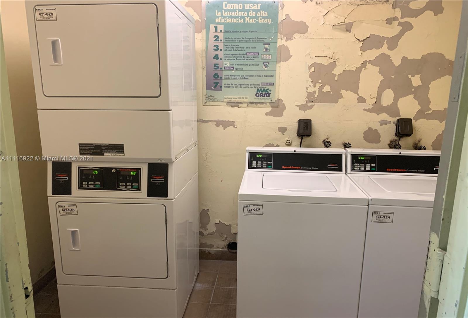 CAMBRIDGE CONDO - Residential