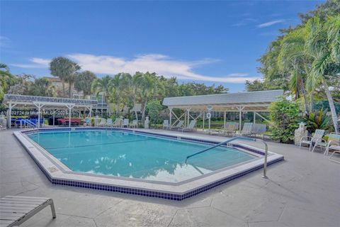 A home in Lauderdale Lakes