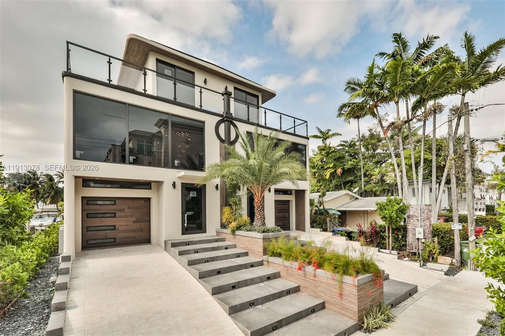 Photo of 321 Hendricks Isle, Fort Lauderdale, FL 33301 (MLS # A11913078)