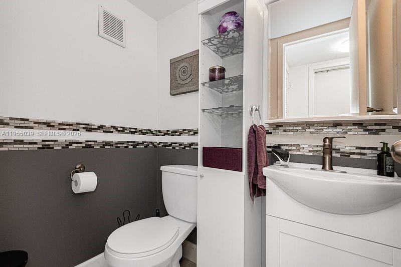 TOWNE ROYALE CONDO - Residential