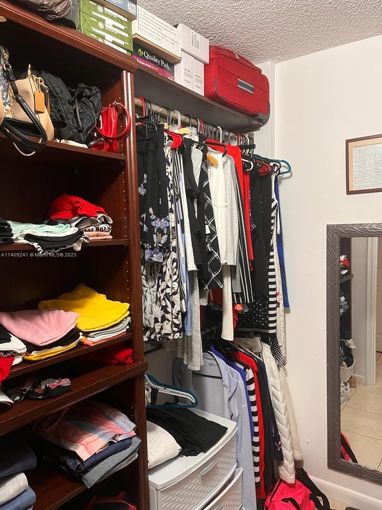 FAIRVIEW OF CALF CL CONDO - Residential