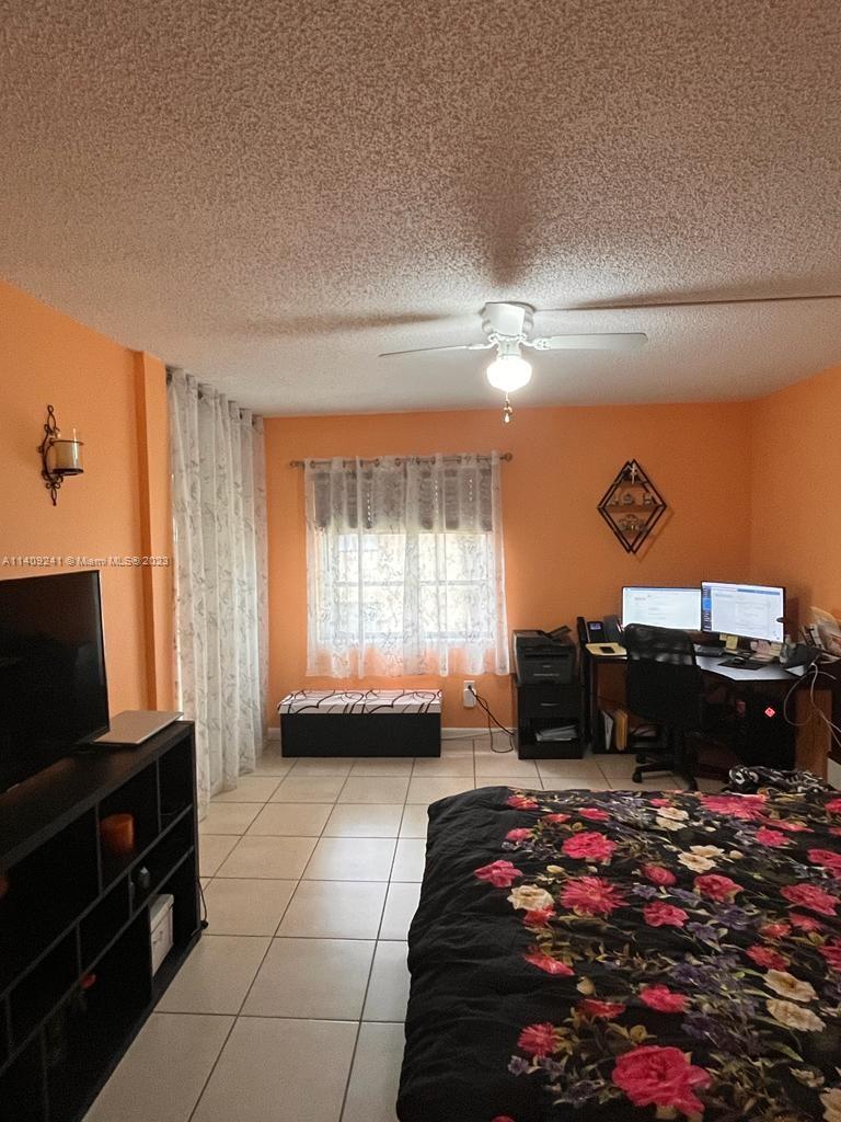 FAIRVIEW OF CALF CL CONDO - Residential