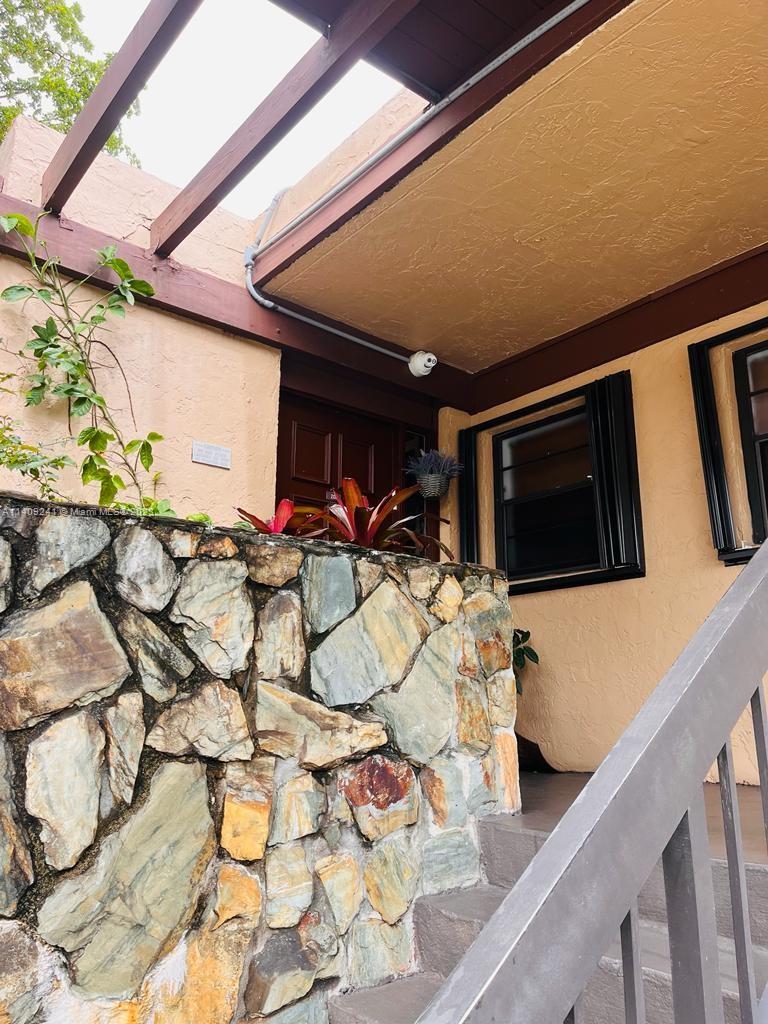 FAIRVIEW OF CALF CL CONDO - Residential