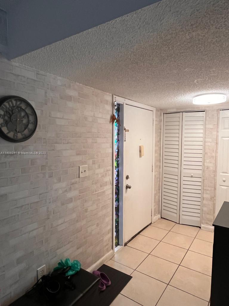 FAIRVIEW OF CALF CL CONDO - Residential