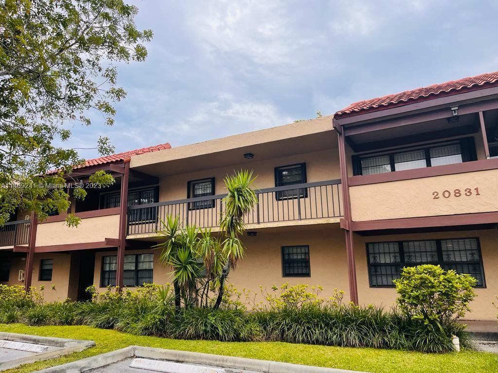 FAIRVIEW OF CALF CL CONDO - Residential