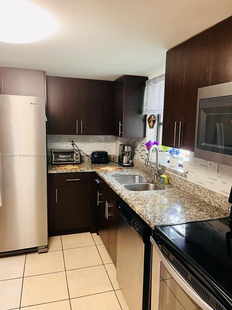 FAIRVIEW OF CALF CL CONDO - Residential