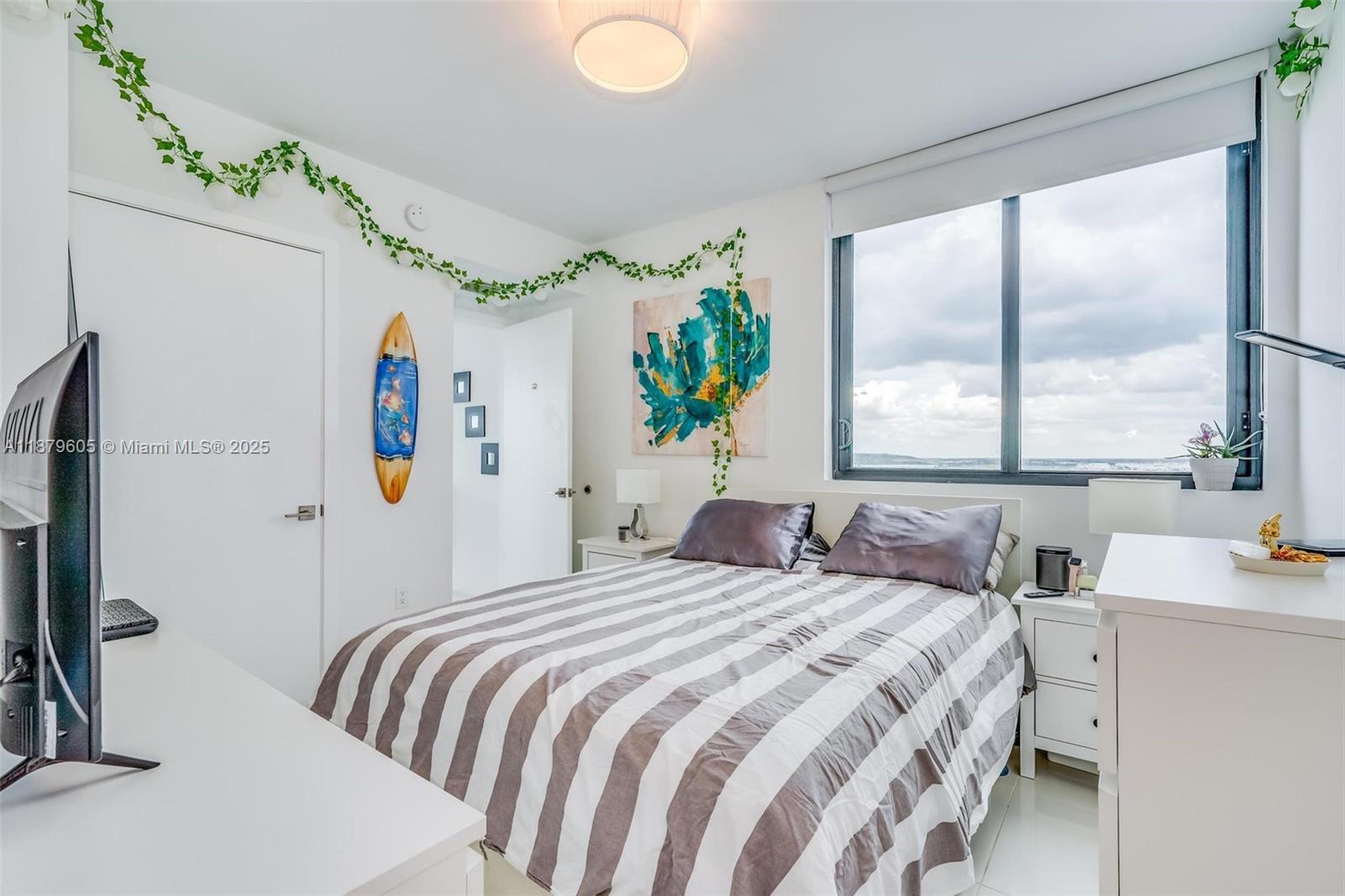 5252 PASEO CONDO - Residential