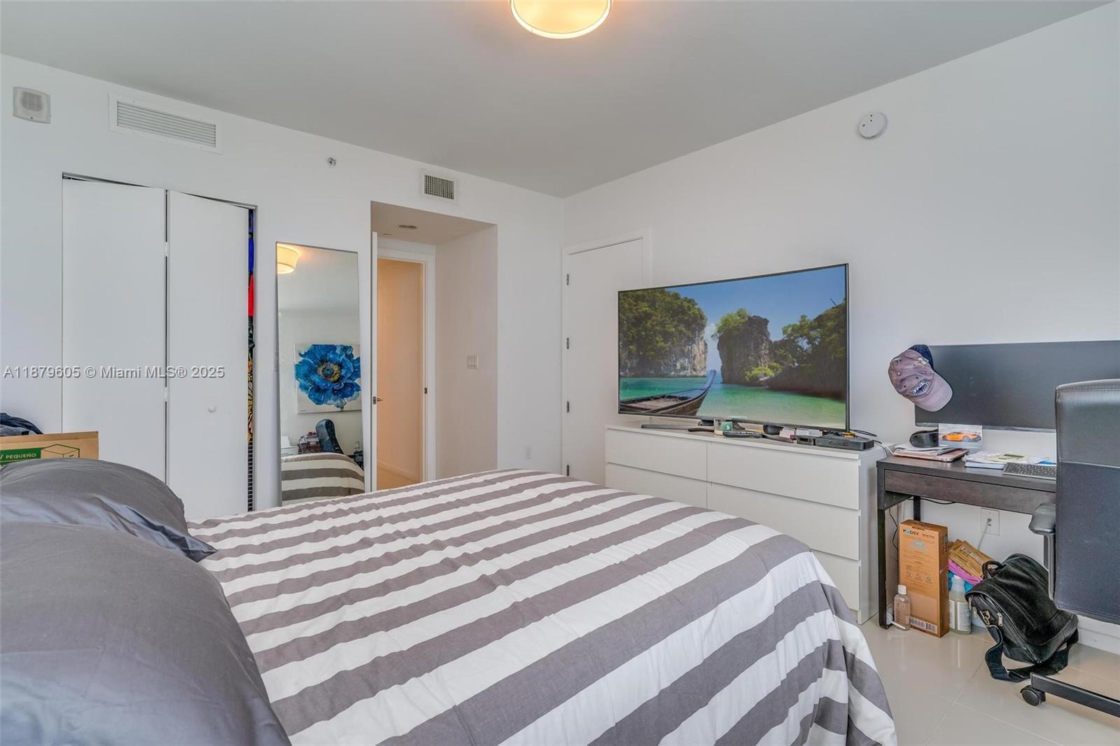 5252 PASEO CONDO - Residential