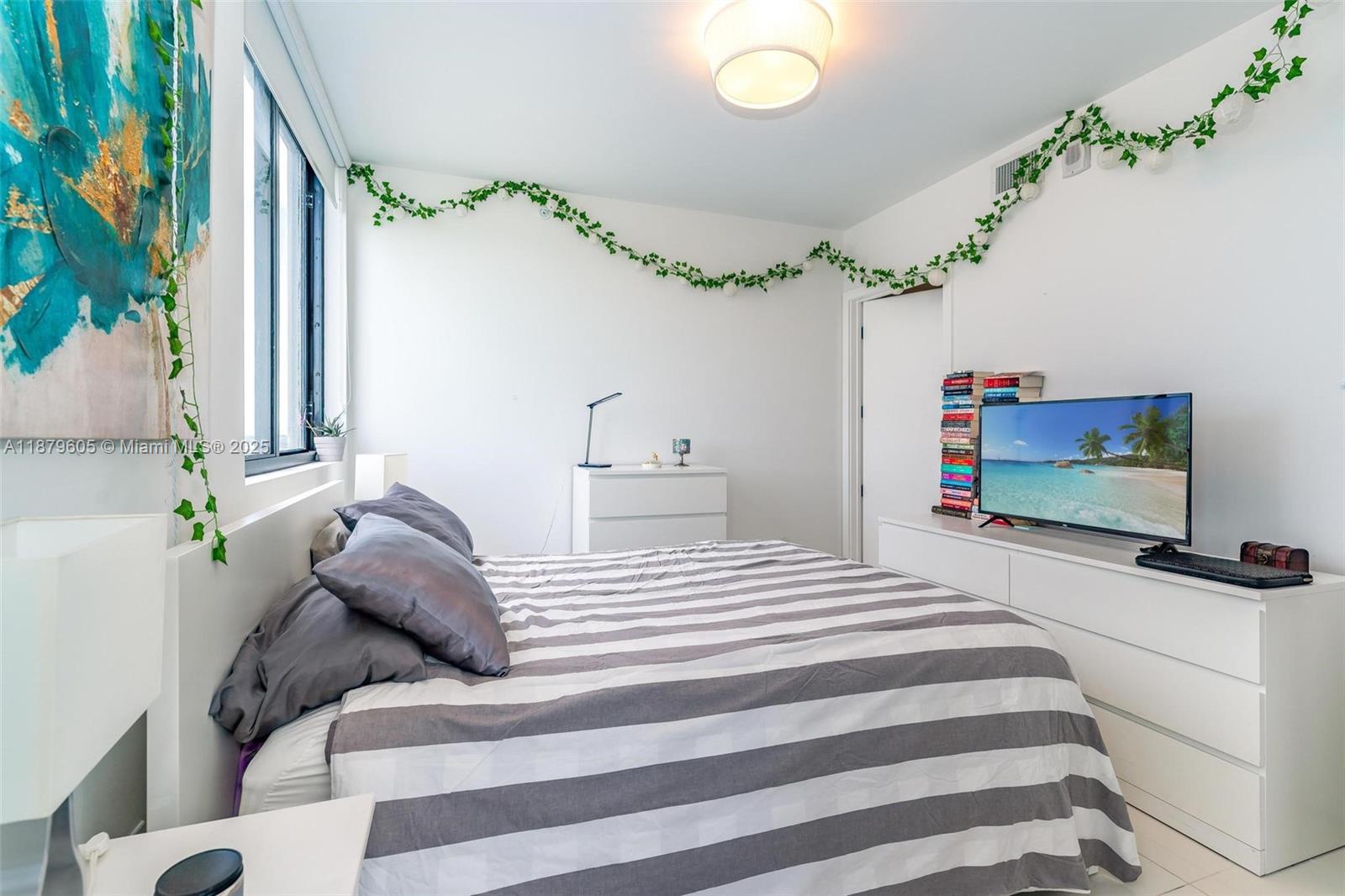 5252 PASEO CONDO - Residential