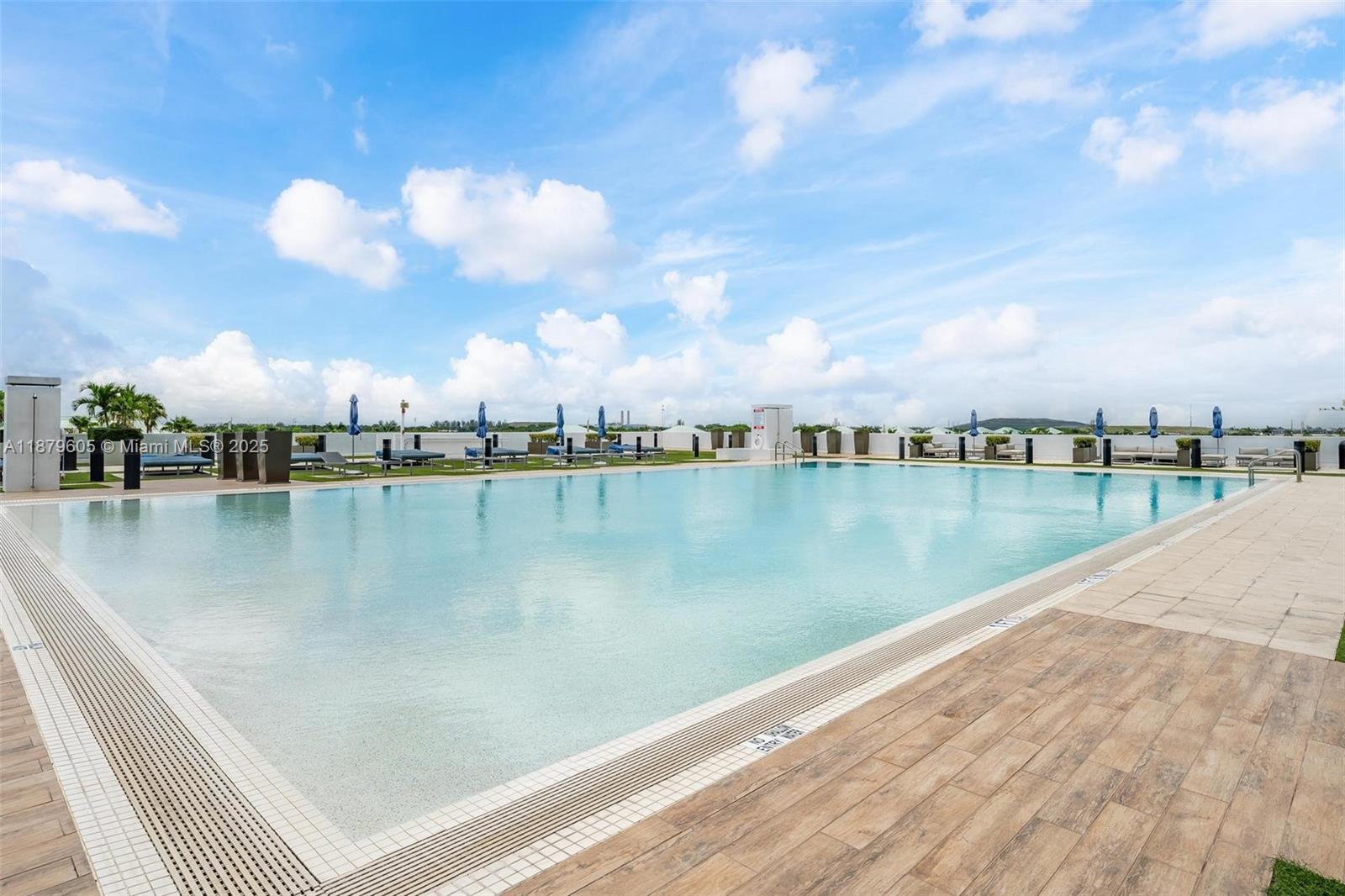 5252 PASEO CONDO - Residential