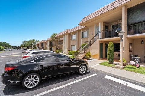 Photo of 197 Lakeview Dr #102, Weston, FL 33326 (MLS # A12080663)